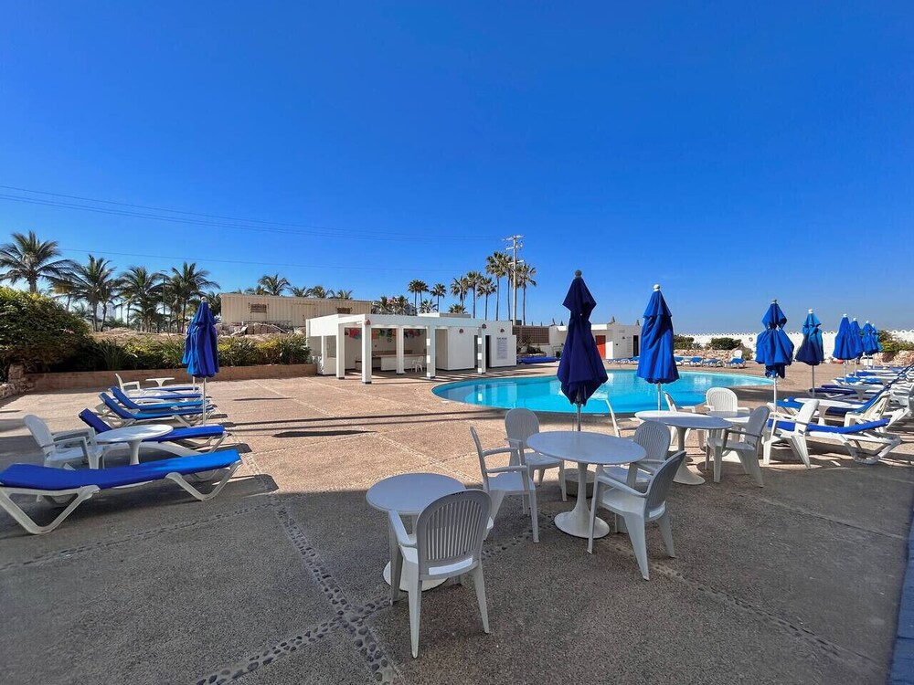Yatch Apartments