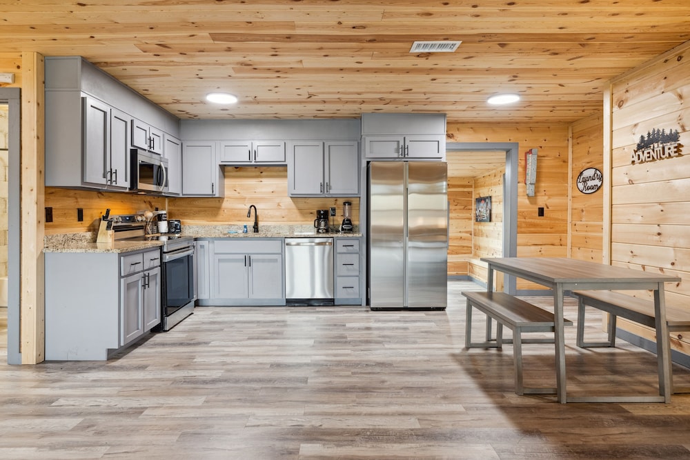 Starlight Valley 3 Bedroom Cabin
