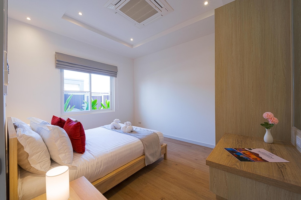 New Modern 3 Bedroom Pool Villa MB3