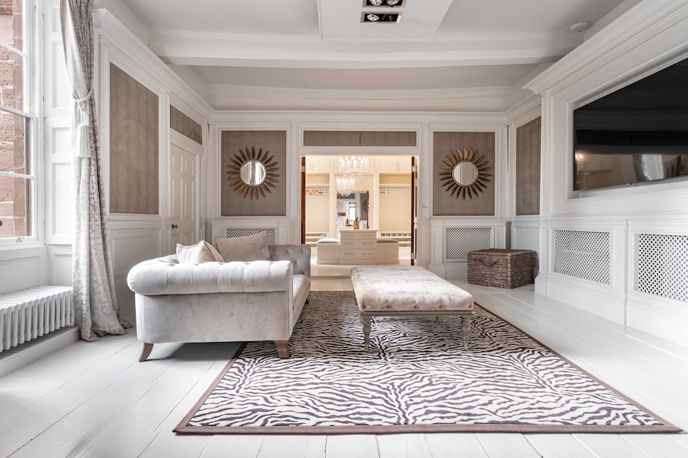 Host Stay Hillhampton House