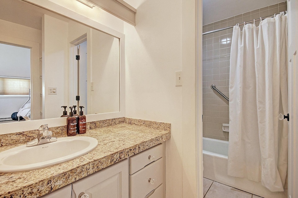 SkyRun - Vacation Condos in Copper Mountain Resort CO