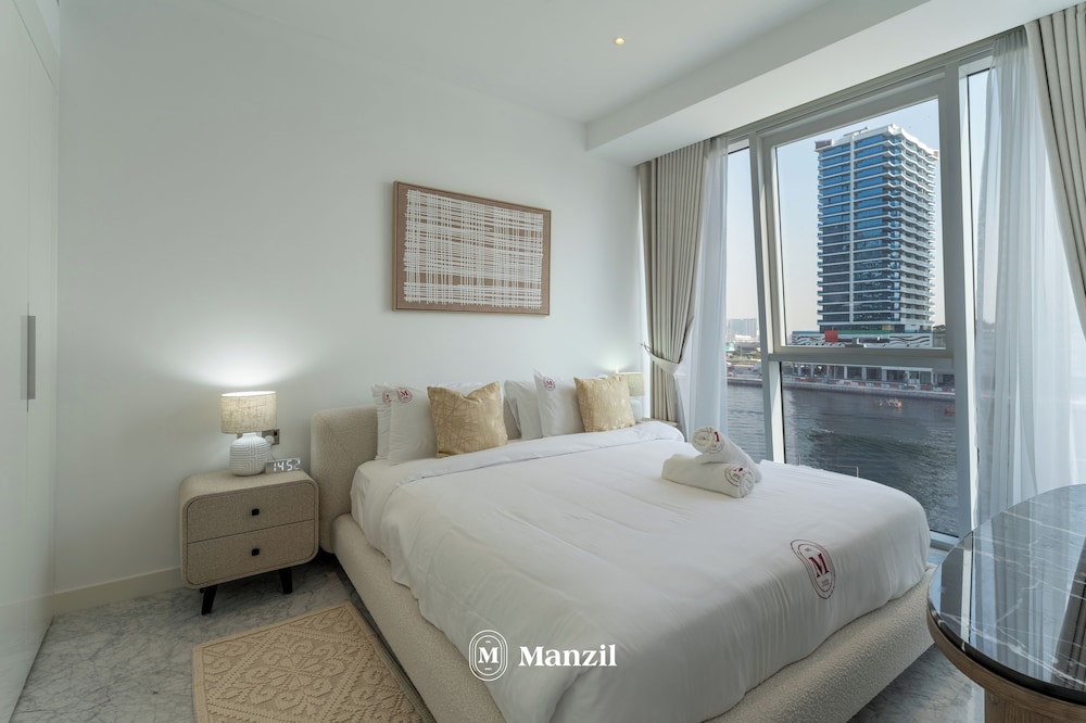Manzil - Modern 1BR w Stunning Lake View