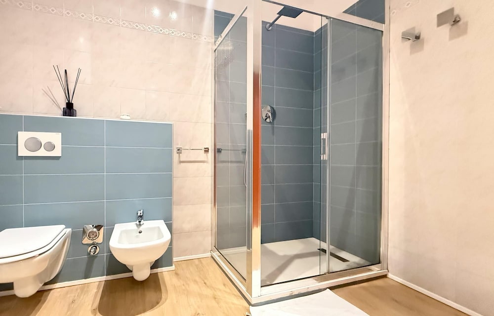 Loft Enrico Modern City pad in Historic Bologna