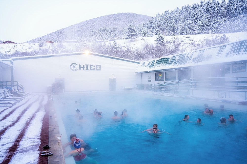 Chico Hot Springs Resort & Day Spa