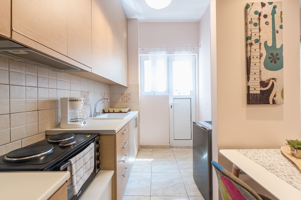 Stylish Acropolis Apartment  by Cloudkeys photo 2