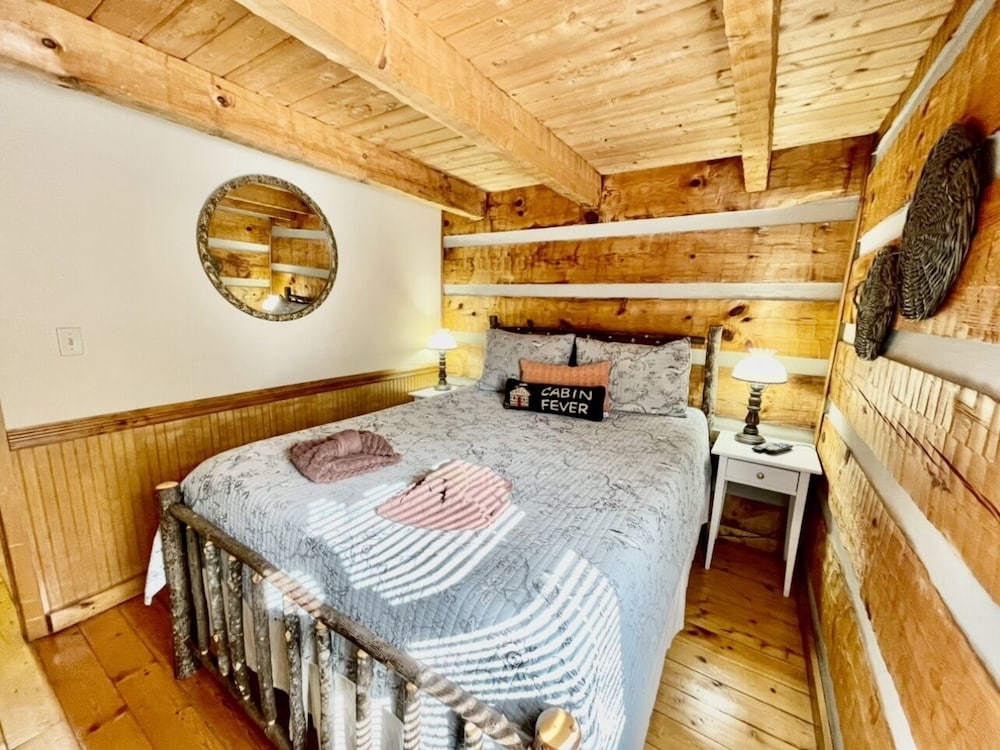 Olde Tyme Way Cabins 3526