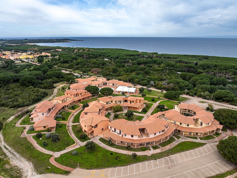 Relaxing Residence Baia dei Mirti B4 1 Bedroom Apartment Sleeps 4 -bilo 4