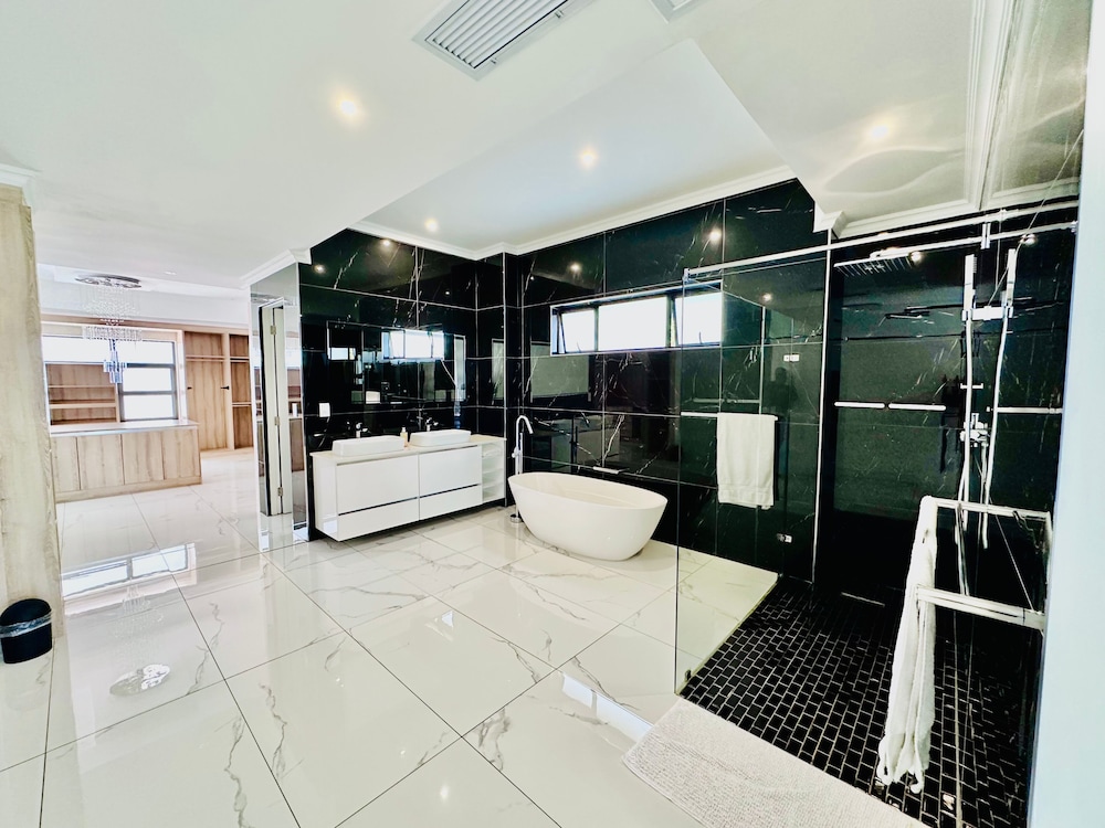 H & H Boutique and Spa