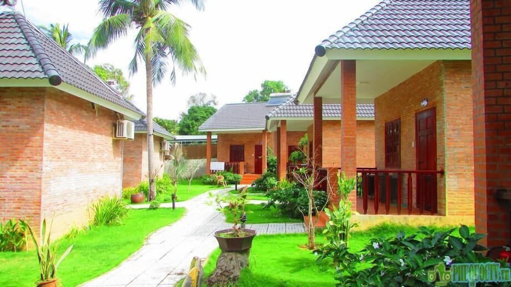 Rum Bungalow Resort Phu Quoc