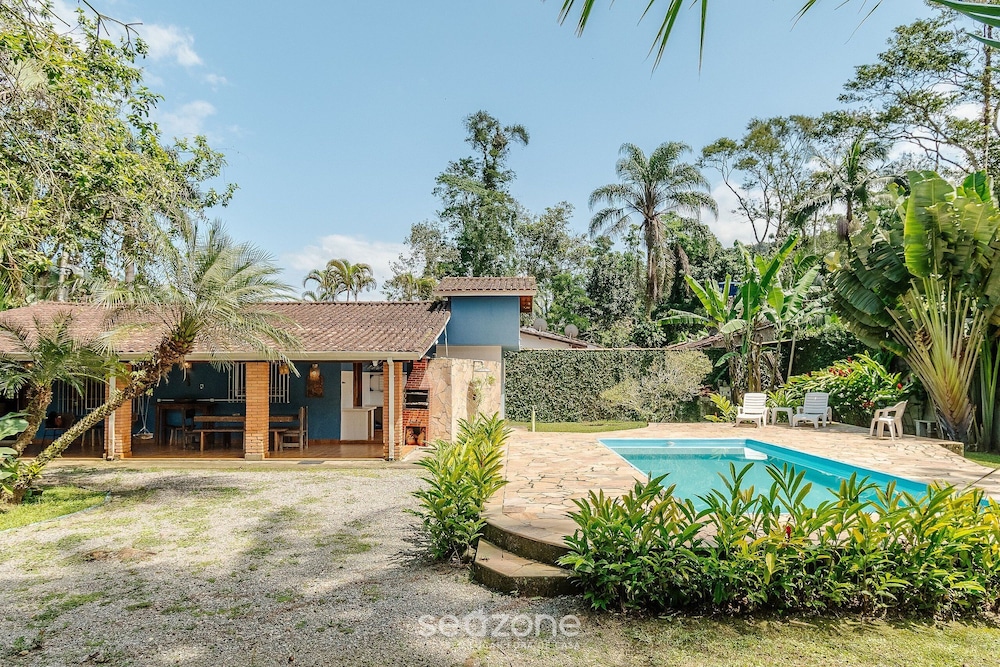 House With Pool and Barbecue in Itamambuca Cpi0130