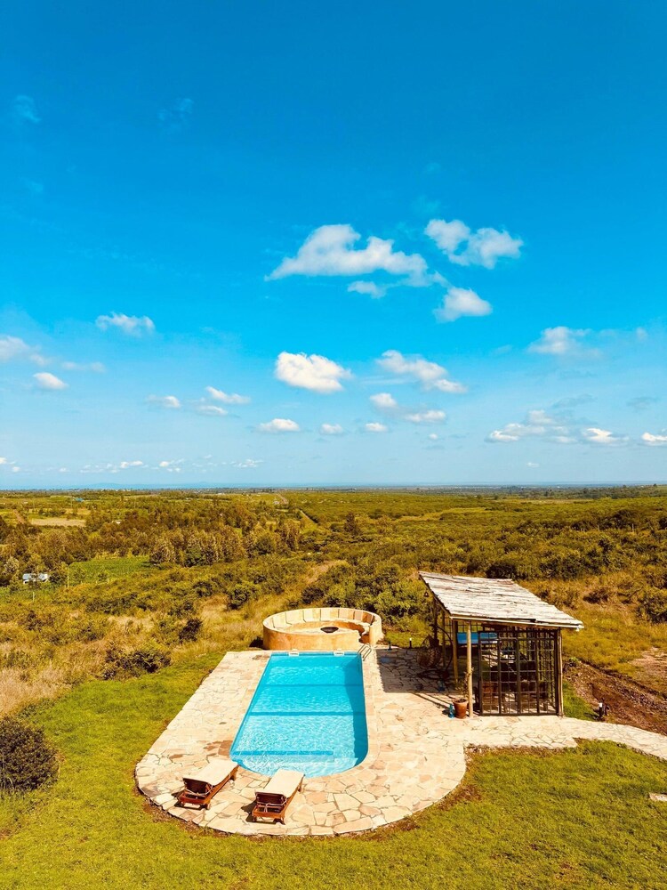 Eco 5 Bedroom 5 Bathroom Nanyuki Farm Villa - 2328