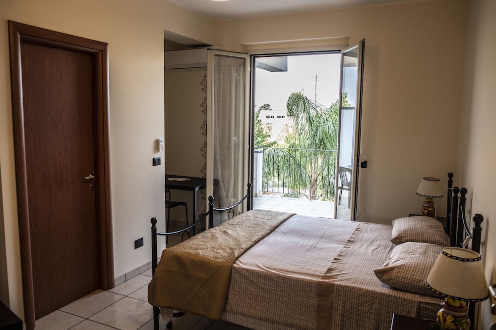 B&B Caravello en Milazzo — bedroom