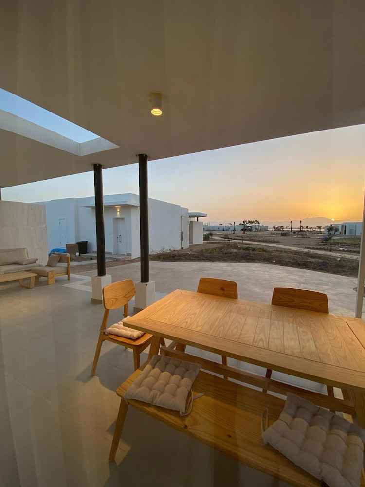 Stayr Somabay - Bay life home rentals