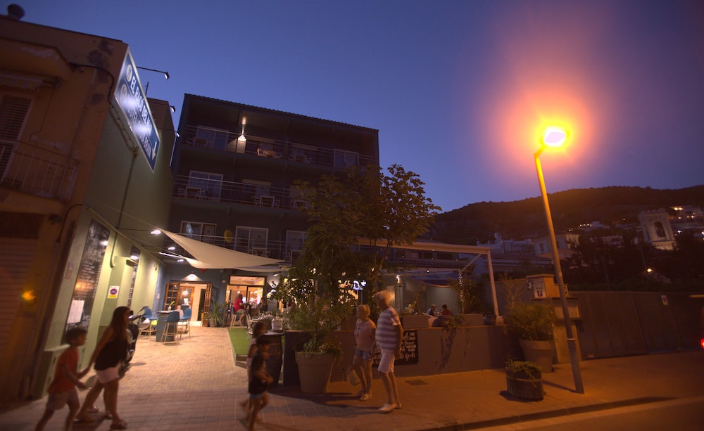 Hostel Costa Brava