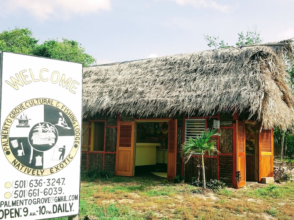 Palmento Grove Eco Cultural & Fishing Lodge