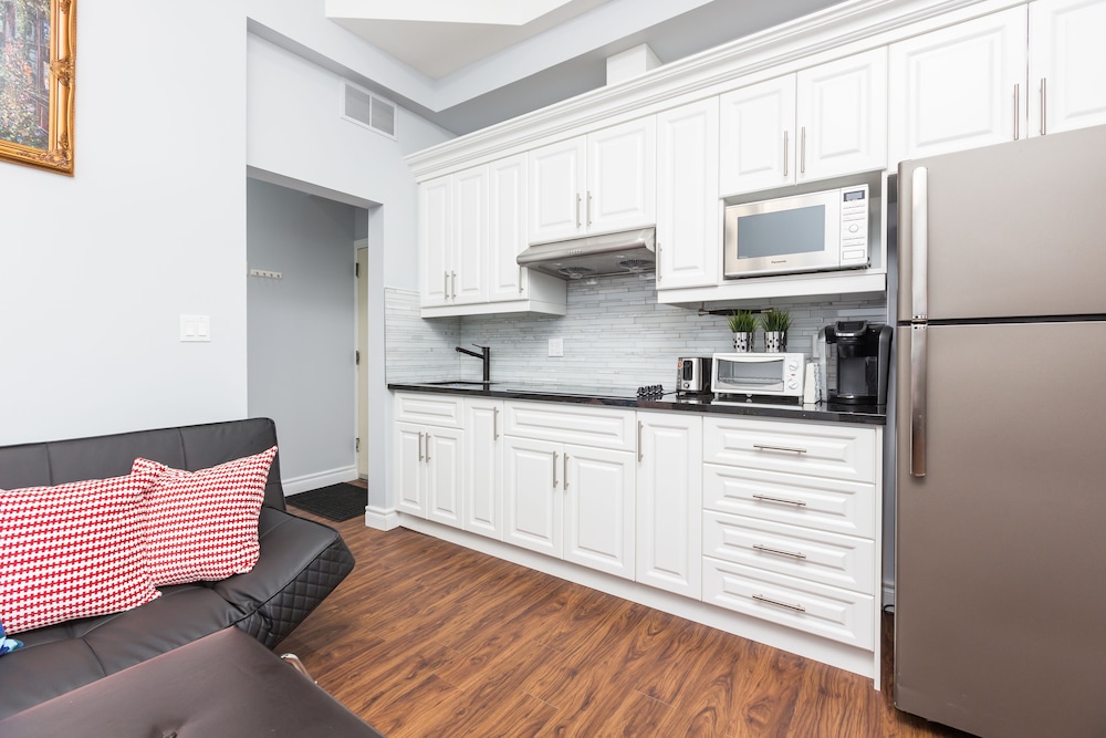 Applewood Suites - Chinatown Loft