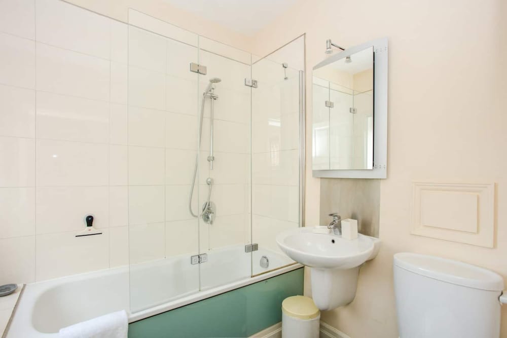 Luxury 2 Bedroom Apartment in London Bridge