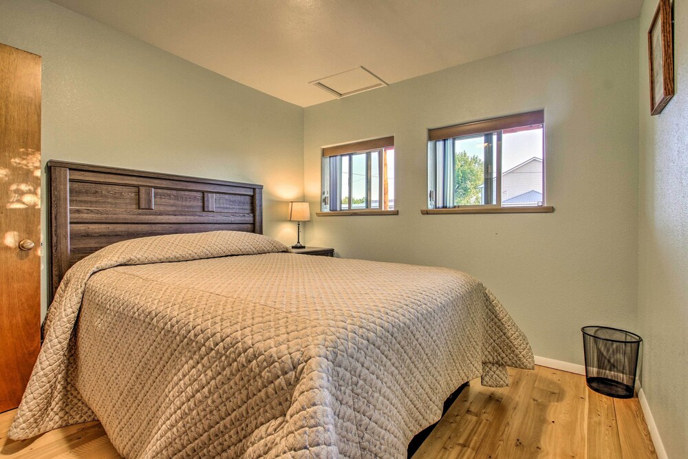 Pet-friendly Augusta Cabin - Walk to Main Street! view 5