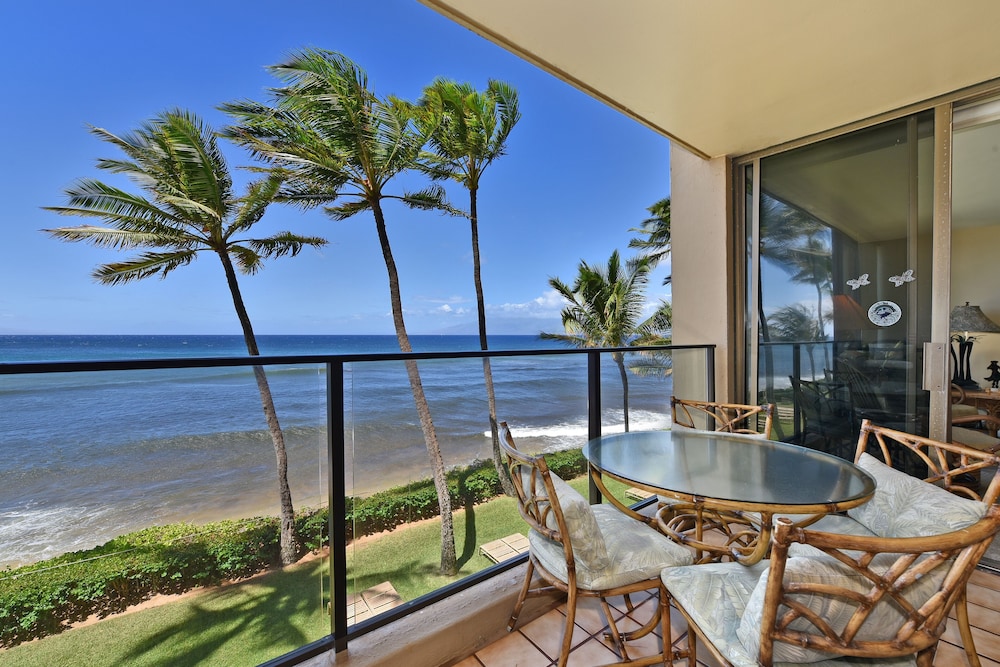 Mahana Resort #305 1 Bedroom Condo by RedAwning