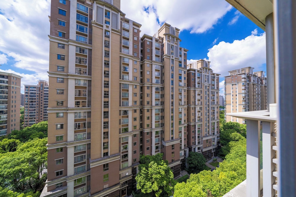Tyms 2BR APT Hongqiao Bella Vita