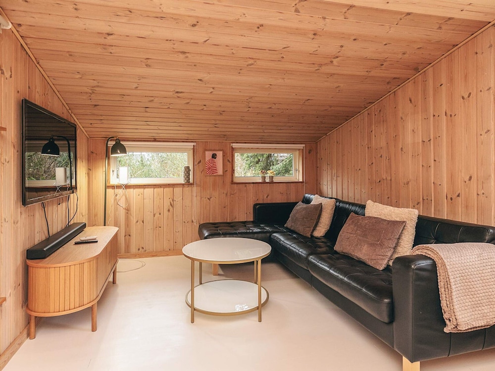 4 Star Holiday Home in Hals