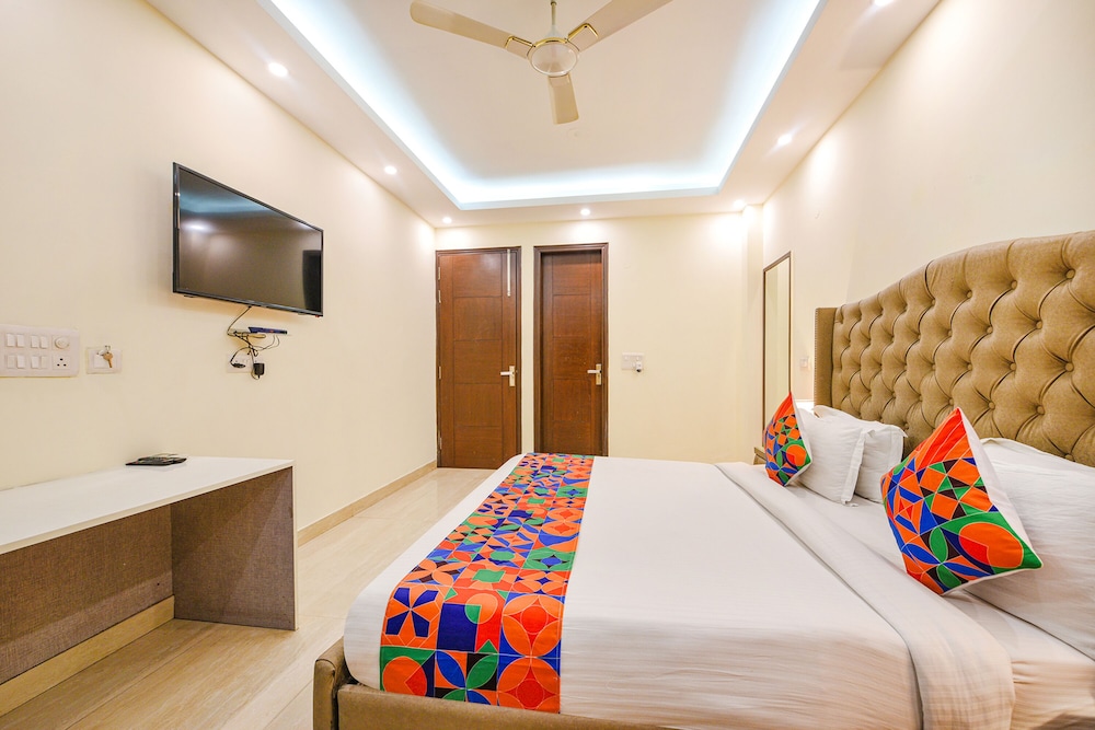Fabhotel Ak Villa