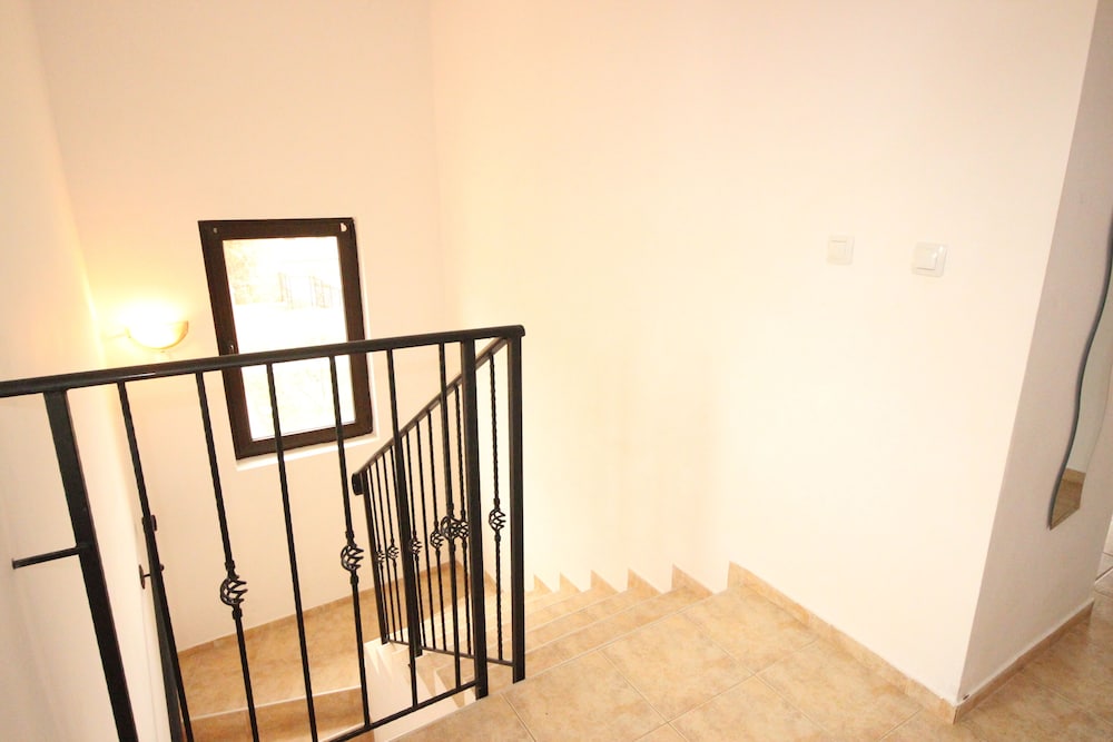 Menada Sunny Hill