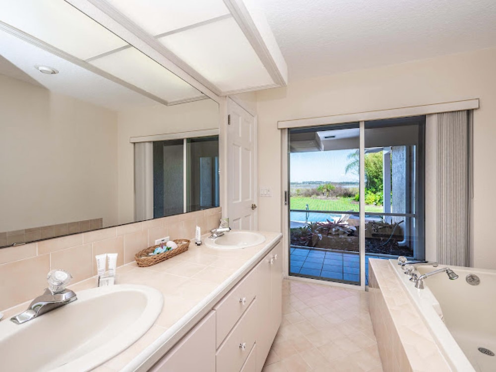 Orlando Vacations - Swiss 02 - Lake Sumner - Property Image 13