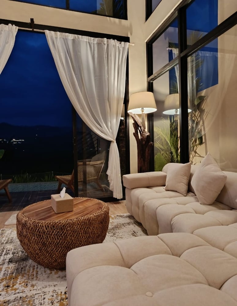 Kembang Menoreh Villa