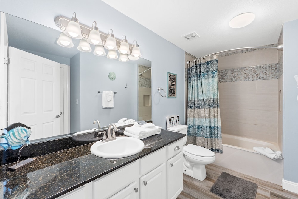 Calypso Beach Resort by Panhandle Getaways