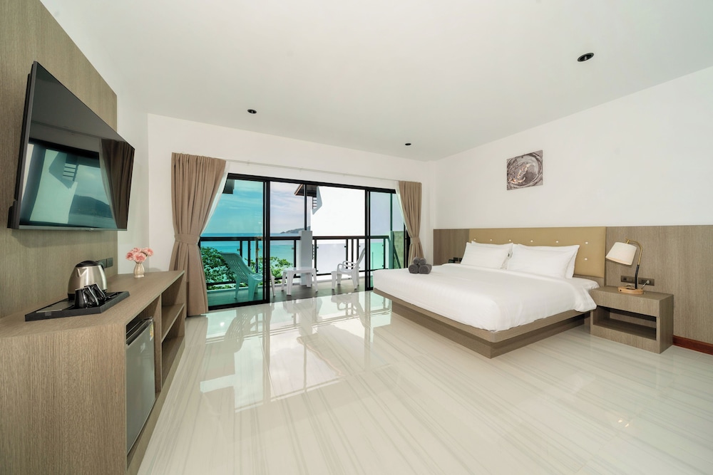 The Hideout Beachfront