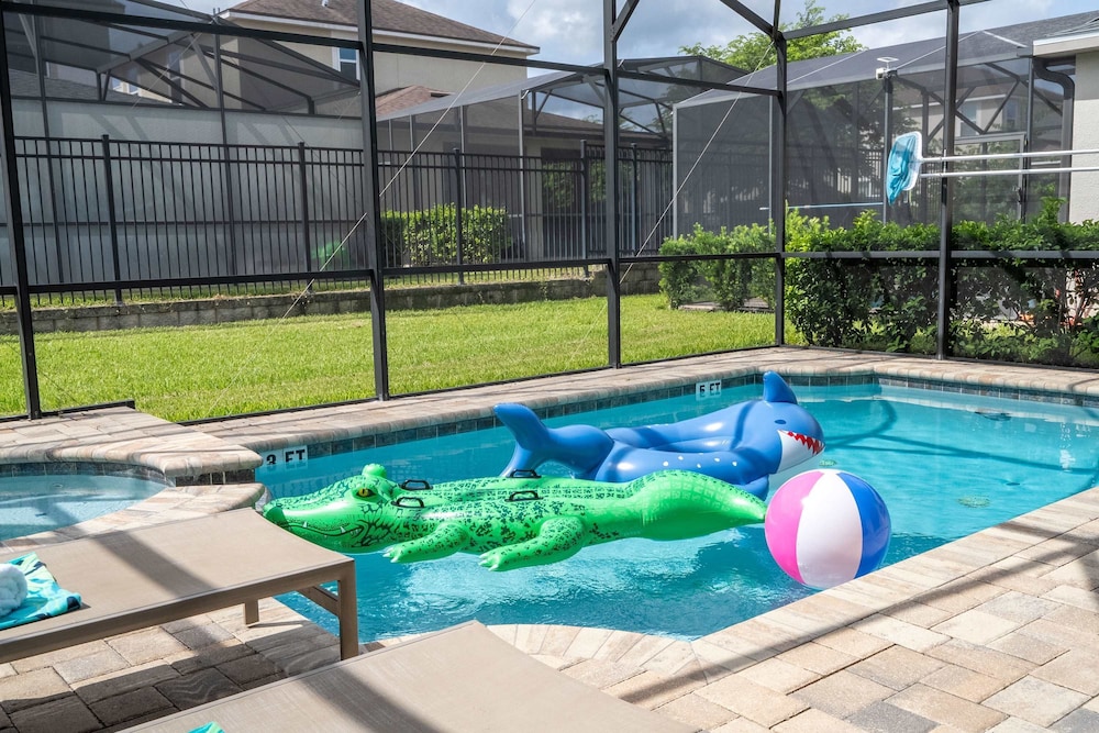 Stunning 4Bd w Pool Gameroom Solara Resort 9008