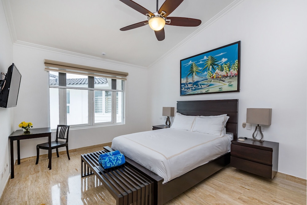 Amazing Private Villa with Chef & Maids view 4