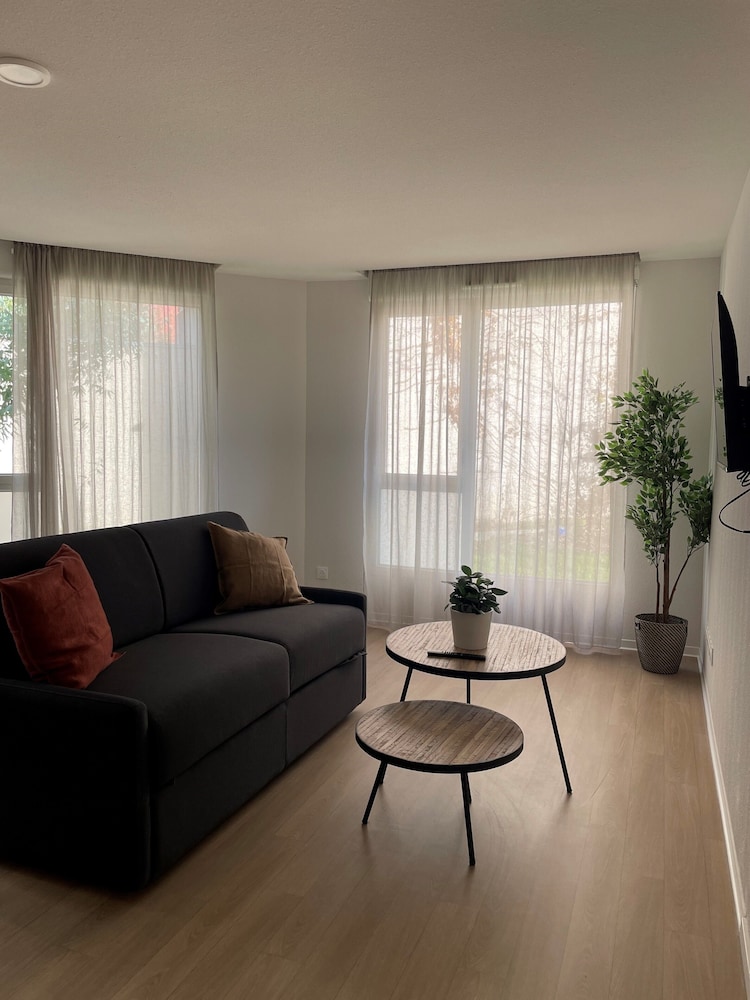 Montpellier Vacations - Apparteo Montpellier - Property Image 16