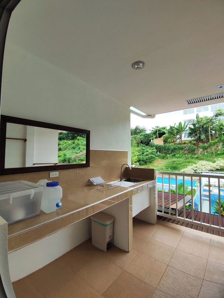 DMC Condotel