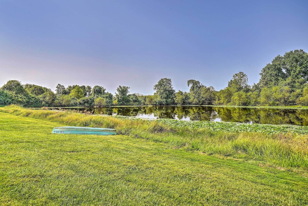 Upscale Country Home w/ Fire Pit in Taneytown! - Property Image 5