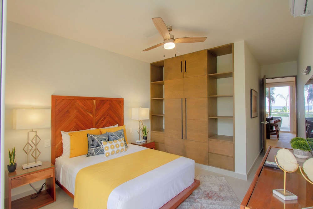 Oceanview Stay Walk to Beach & Snorkel