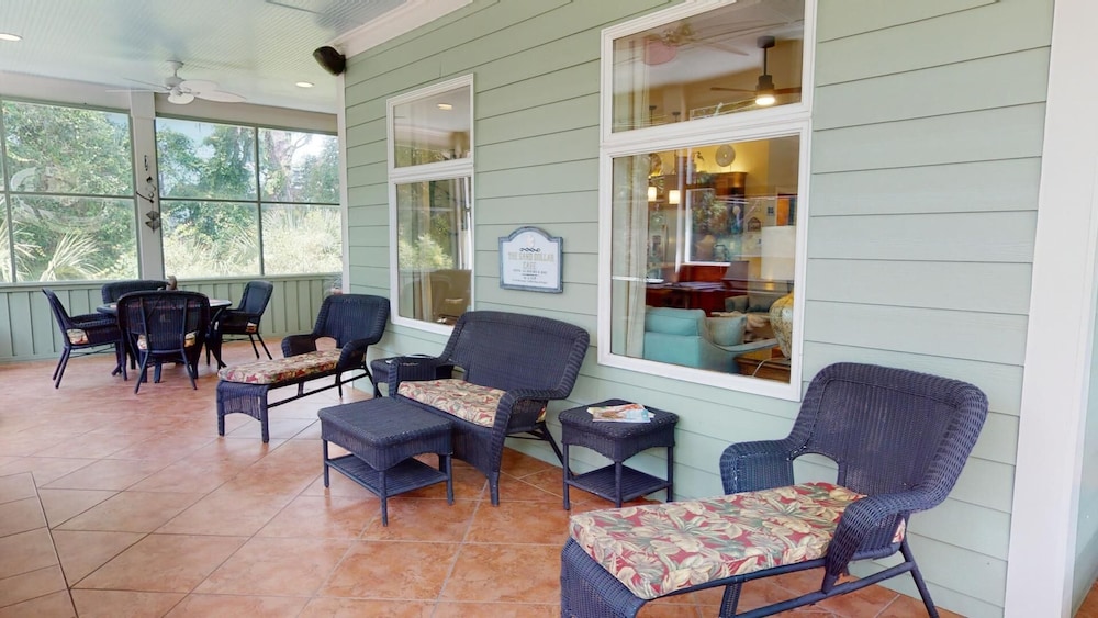 The Pelican House by Tybee Vacation Rentals