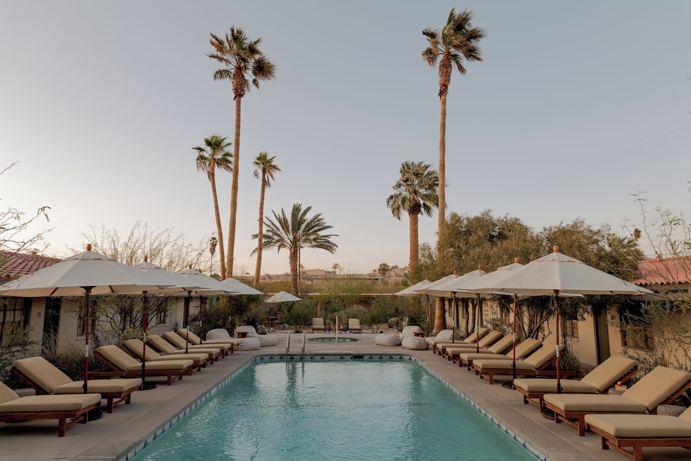 Hotel Wren