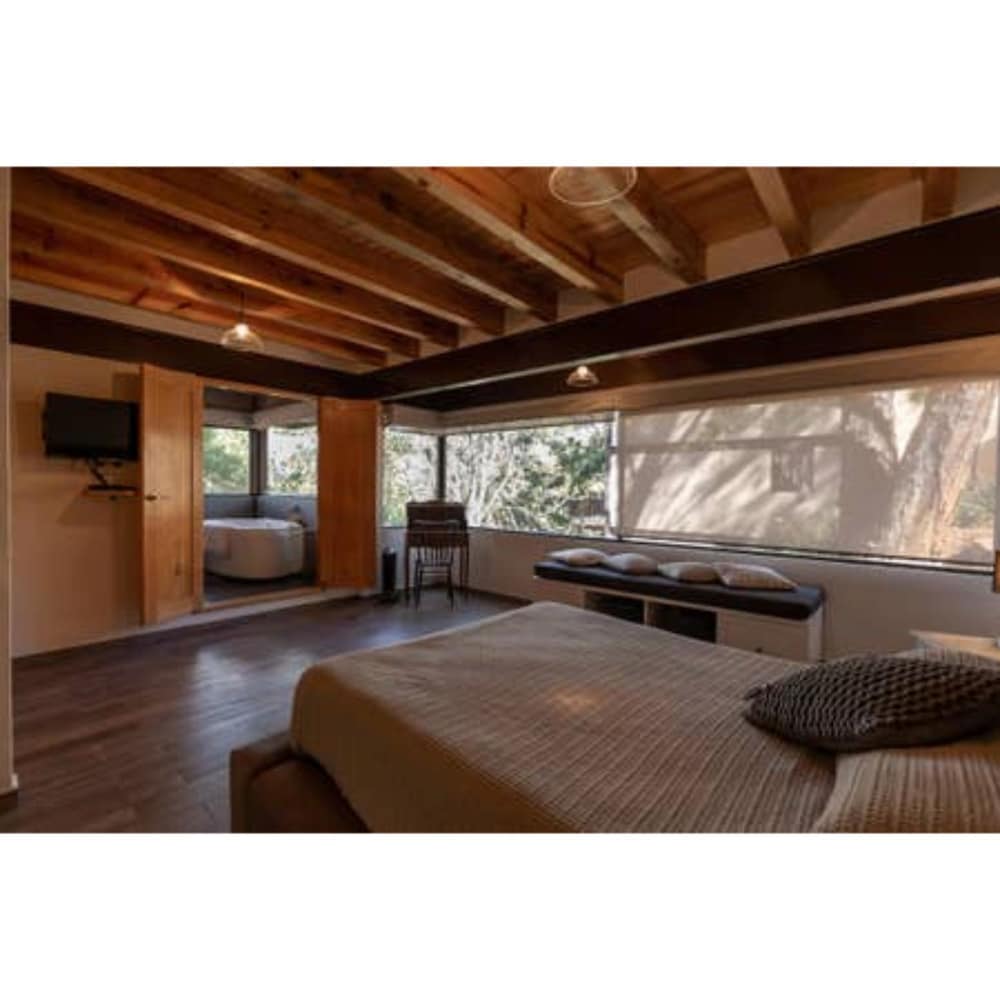 Luxury Chalet - Cabin in the Woods @Valle de Bravo 2 view 2