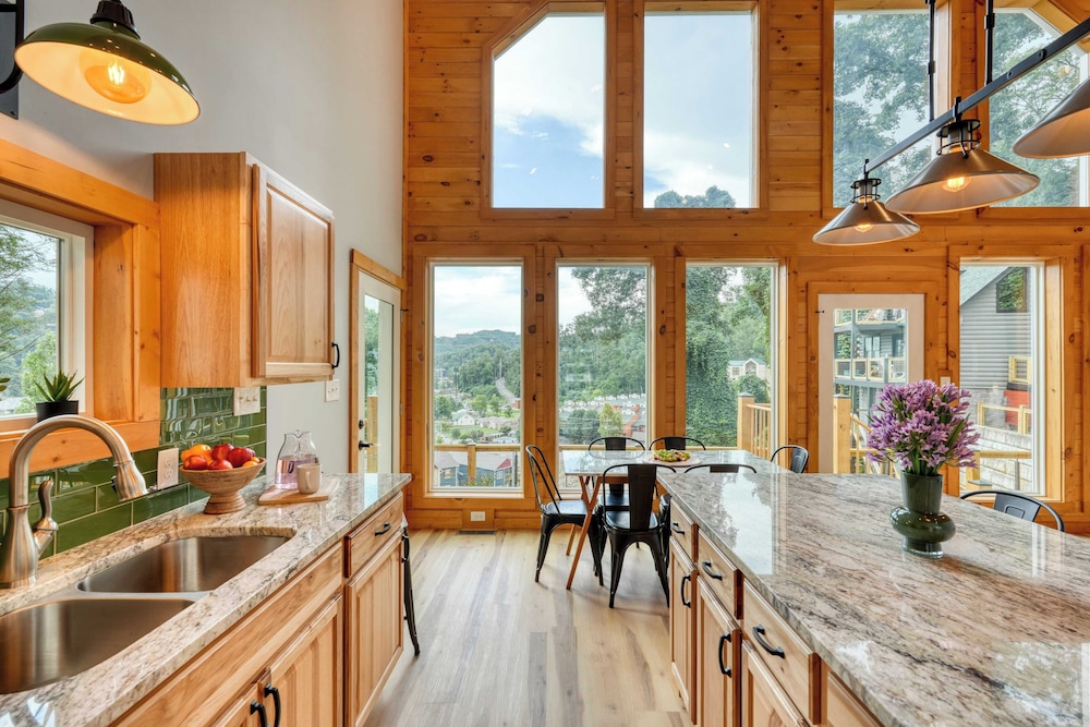 Hot Tub, Game Room & Views Near Downtown Gatlinburg Perfect Too by Avantstay