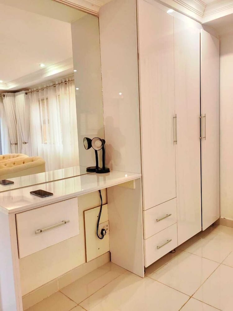 GEORGE B BOUTIQUE LODGE