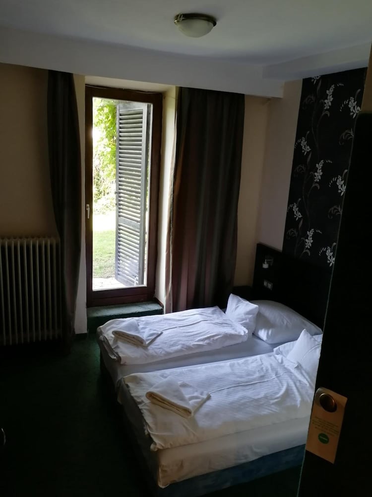 Hotel Viktória Vendégház