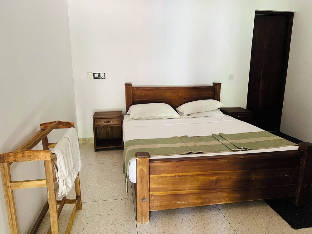 Kingfisher Resort & Retreat Sigiriya