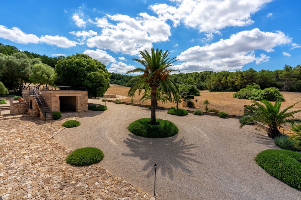 Cases De Son Roig in San Juan