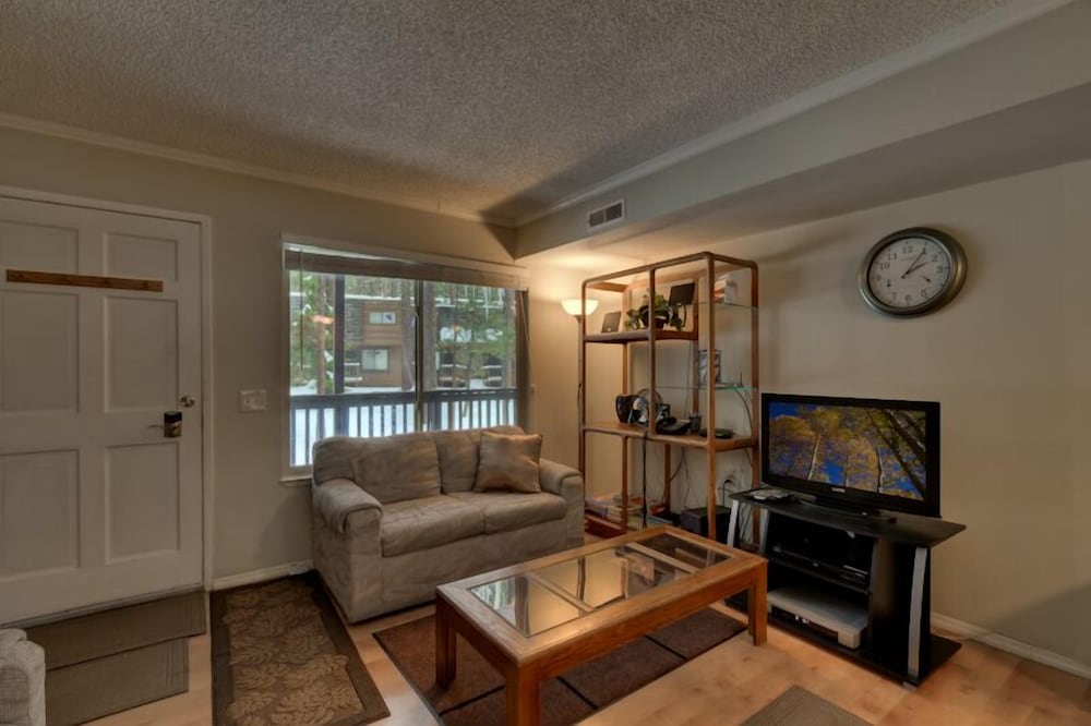1200 Wildwood Unit 16