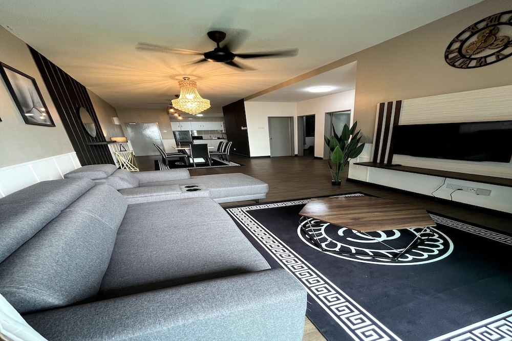 Vista Bangi Serviced Apartments by The River
