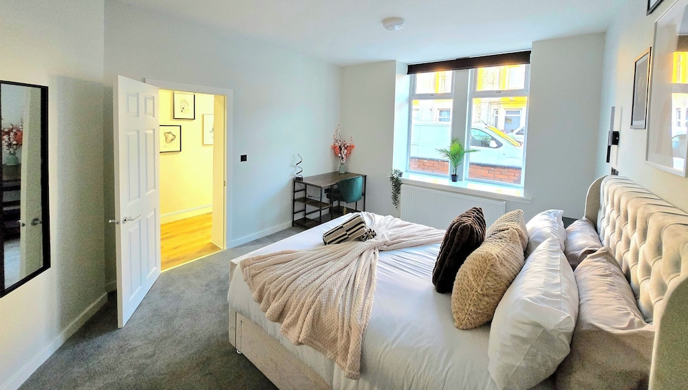 3-Bed Home in Glasgow