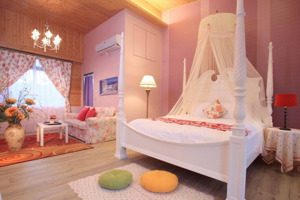 DeerStar Meihua Lake B&B view 4