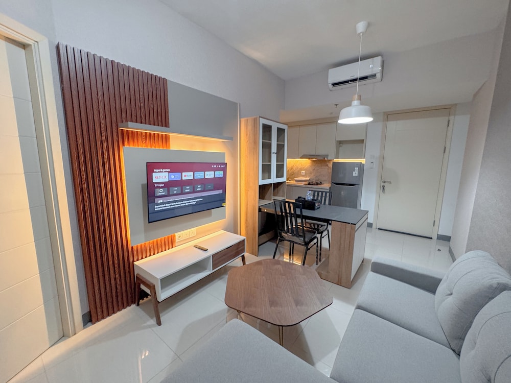 Minimalist 2Br And Well Design Room At Benson Supermall Mansion Apartment